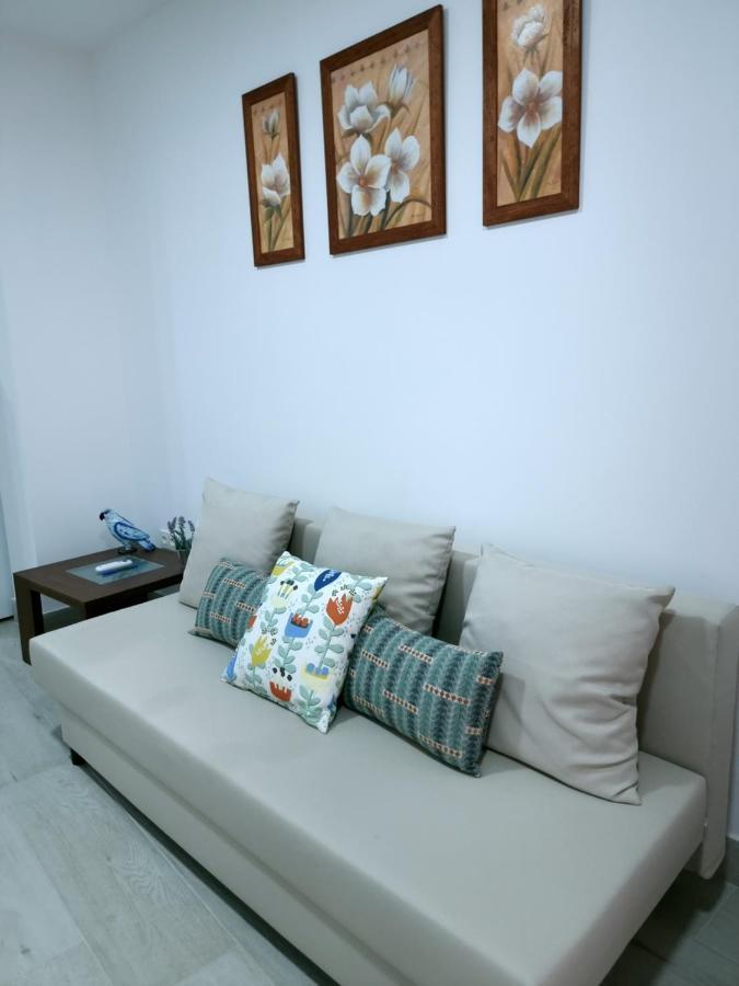 Apartamentos Zanca City Center Free Luggage Storage Málaga Kültér fotó